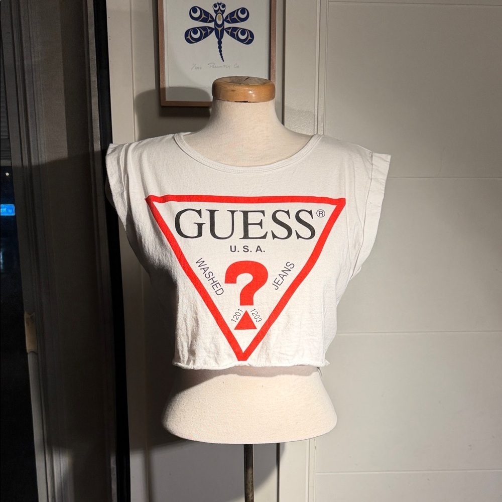 Iconic GUESS Logo Crop Top - Picture 4 of 9